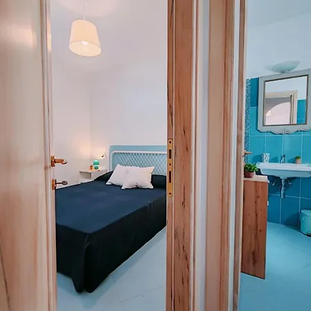 Le Conchiglie Con Terrazza Vista Mare Apartment *