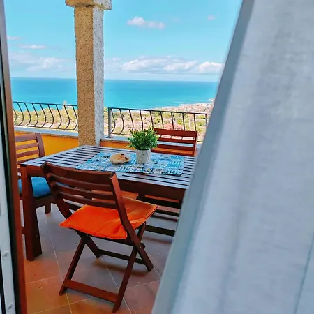Le Conchiglie Con Terrazza Vista Mare Apartment *